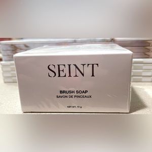 Seint Brush Cleansing Soap